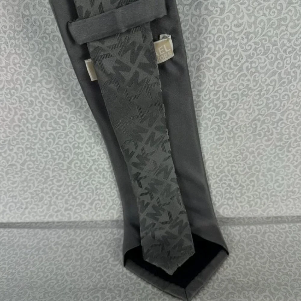 Michael Kors 100% Silk‎ Gray Neck Tie, 3 Inch Wide